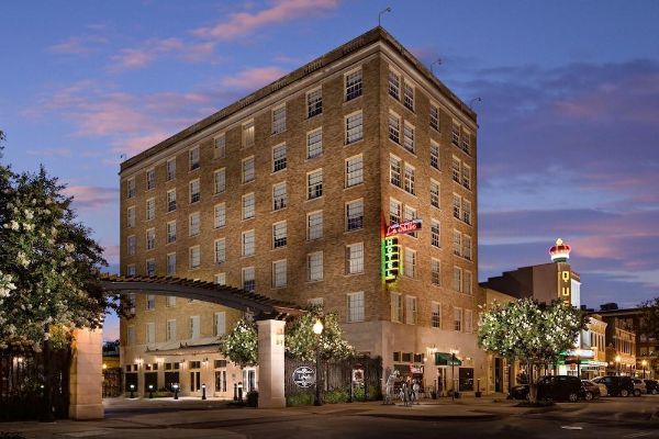 LaSalle Boutique Hotel and The Downtown Elixir and Spirits (Bryan)